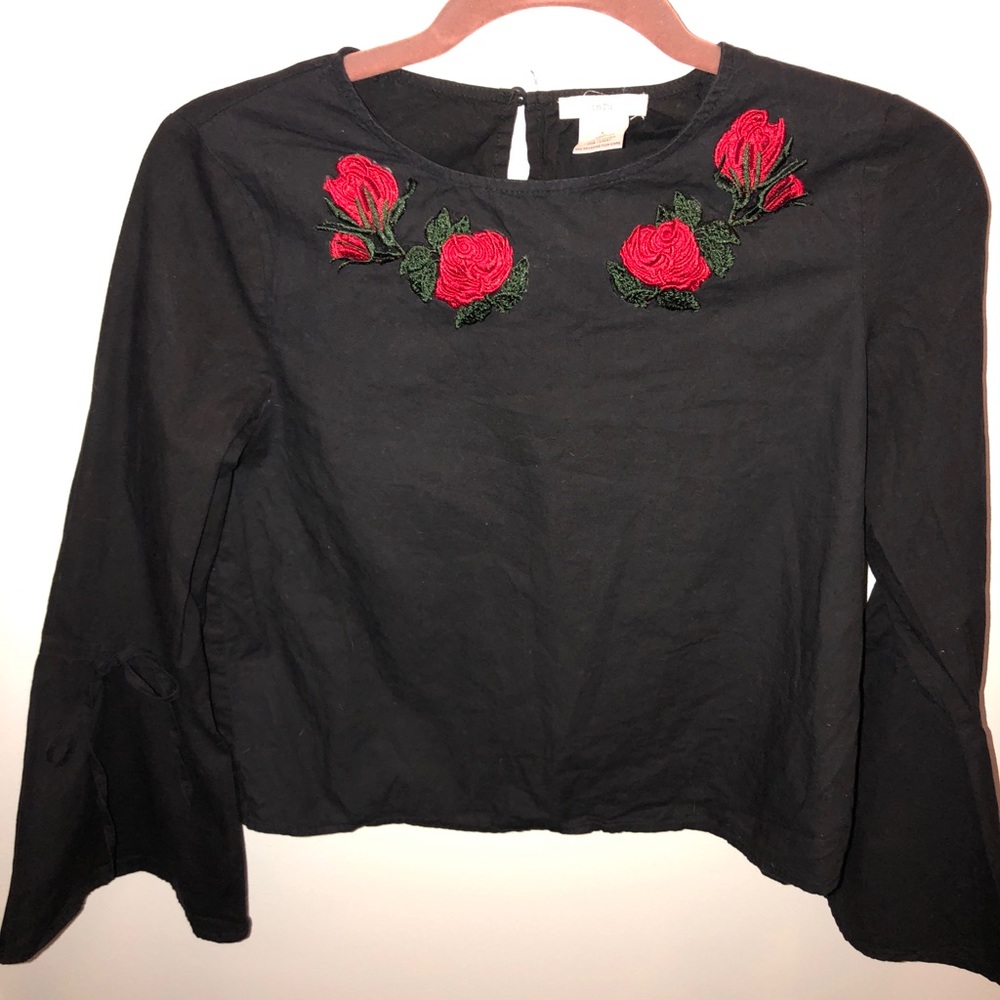 Black rose blouse